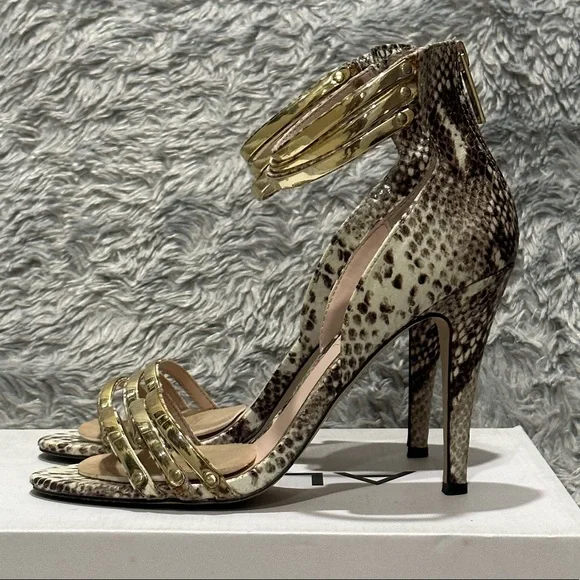 ALDO “Snakeskin” Leinan ankle strap Heels, Size 8, with back zipper - Picture 4 of 7